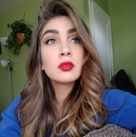 Meet your Posher, Diana - Picture 3 of 3